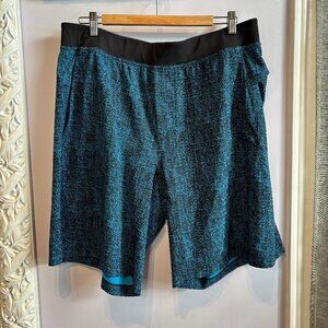 Mens Lululemon Shorts with Drawstring and Pockets Size XXL